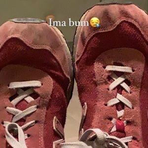 Meet your Posher, Anai